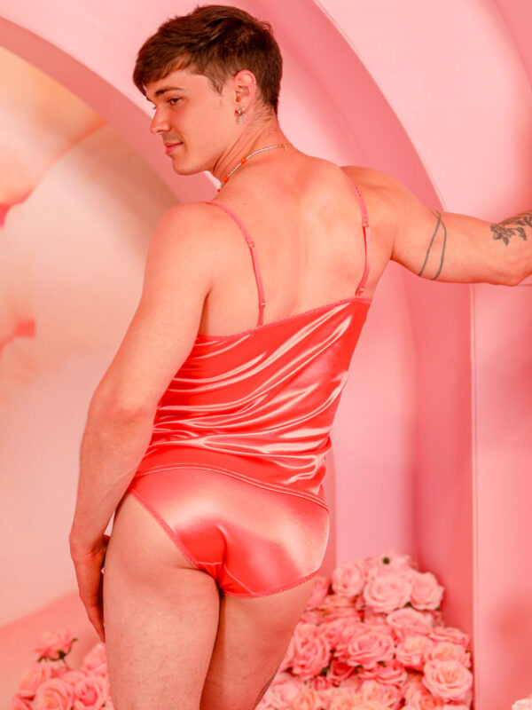 Men's Luxe Satin Camisole - Elegant Pink Lingerie - Bild 2